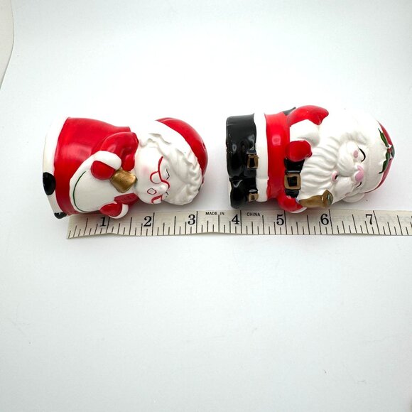 Vintage Mr. & Mrs. Santa Claus Salt & Pepper Shakers Ceramic Christmas Decor - Picture 4 of 10